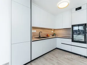 Pronájem bytu 3+kk, Praha, Arnošta Staňka, 66 m2