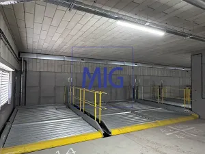 Pronájem garážového stání, Brno, Spolková, 15 m2
