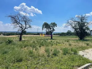 Prodej pozemku pro bydlení, Dobrovice, Na Spravedlnosti, 1090 m2