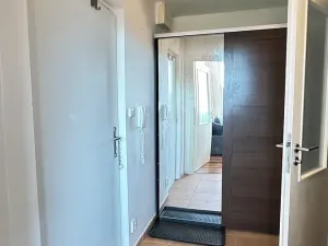 Pronájem bytu 1+kk, Kladno, Francouzská, 40 m2