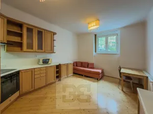Prodej bytu 2+1, Praha - Smíchov, Na Březince, 76 m2