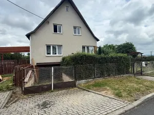 Prodej podílu vícegeneračního domu, Drmoul, Luční, 303 m2