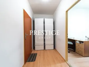Pronájem bytu 1+1, Praha - Vinohrady, Šafaříkova, 39 m2