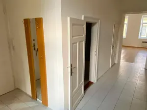 Pronájem bytu 4+1, Brno, Ptašínského, 100 m2