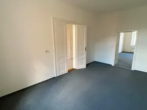 Pronájem bytu 4+1, Brno, Ptašínského, 100 m2
