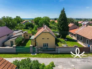 Prodej rodinného domu, Břežany II, 100 m2