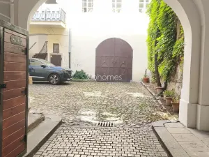 Pronájem bytu 2+1, Praha - Malá Strana, Sněmovní, 85 m2