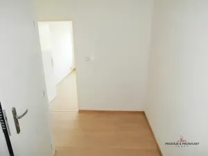 Pronájem bytu 2+kk, Praha - Libeň, Podvinný mlýn, 43 m2