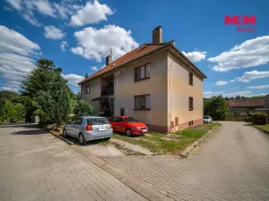 Prodej bytu 3+1, Suchomasty, 74 m2