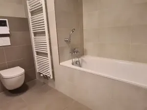 Pronájem bytu 2+kk, Praha - Dolní Chabry, Do rybníčků, 62 m2