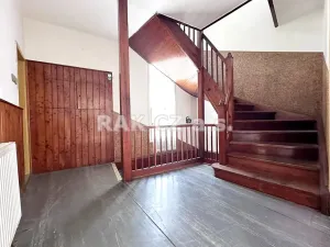 Prodej rodinného domu, Mníšek pod Brdy, Dobříšská, 195 m2