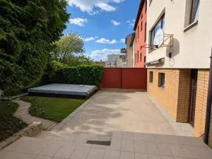 Pronájem bytu 1+kk, Brno, Potácelova, 64 m2