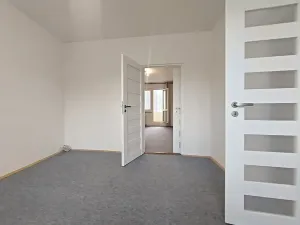 Pronájem bytu 2+1, Praha - Malešice, Káranská, 56 m2