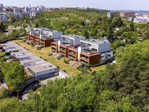 Pronájem bytu 3+kk, Praha - Hrdlořezy, Mezitraťová, 119 m2