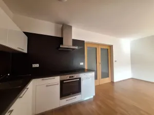 Pronájem bytu 3+kk, Praha - Nusle, Jaurisova, 83 m2