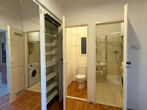 Pronájem bytu 1+kk, Praha - Libeň, U Balabenky, 30 m2