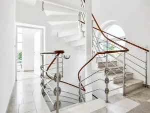 Prodej vily, Křižanov, Benešovo náměstí, 530 m2