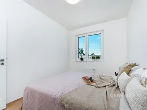 Prodej bytu 2+kk, Praha, Arnošta Staňka, 47 m2