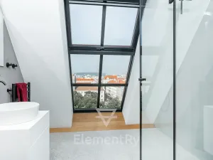 Pronájem bytu 4+kk, Praha, Sokolovská, 118 m2