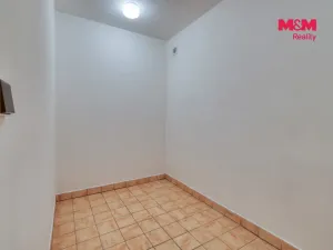 Pronájem obchodního prostoru, Klatovy - Klatovy IV, Studentská, 30 m2