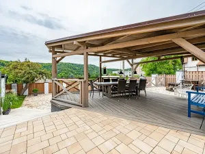 Prodej rodinného domu, Roztoky, 234 m2