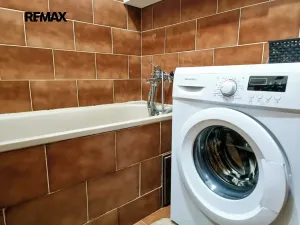 Pronájem bytu 2+1, Praha - Strašnice, Křenická, 57 m2