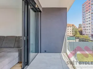 Pronájem bytu 1+kk, Praha - Modřany, Komořanská, 37 m2