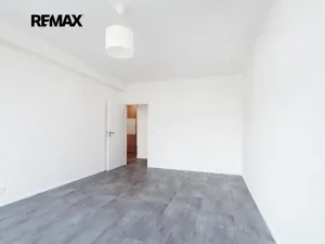 Pronájem bytu 3+kk, Zbuzany, Lomená, 72 m2