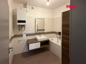 Pronájem bytu 3+1, Litomyšl - Litomyšl-Město, Smetanovo náměstí, 98 m2