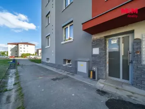 Prodej bytu 3+1, Domažlice, Ladova, 76 m2