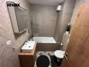 Pronájem bytu 1+kk, Beroun, Vinařská, 33 m2