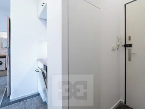 Pronájem bytu 2+1, Praha - Nusle, Na Pankráci, 50 m2