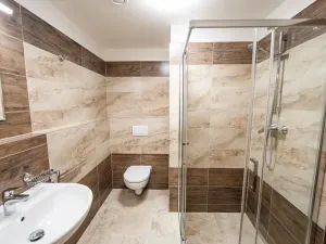 Pronájem bytu 2+kk, Praha - Strašnice, Strančická, 44 m2