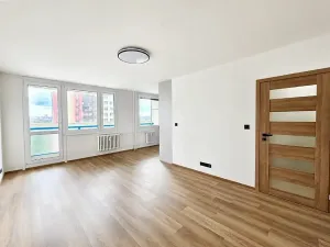 Pronájem bytu 1+kk, Praha - Záběhlice, Bramboříková, 42 m2