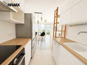 Pronájem bytu 2+kk, Praha - Hloubětín, Granitova, 53 m2