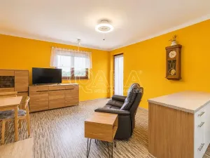 Prodej chaty, Dolní Břežany, U Lesa, 50 m2