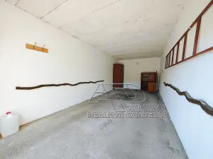 Prodej garáže, Hluboká nad Vltavou, 16 m2