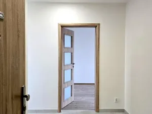 Pronájem bytu 2+1, Praha - Malešice, Chotutická, 54 m2