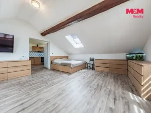 Prodej bytu 3+kk, Rožďalovice, Náměstí, 68 m2