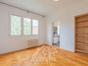 Prodej bytu 3+1, Zlín, Dukelská, 55 m2