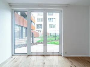 Pronájem bytu 2+kk, Praha - Radlice, 55 m2