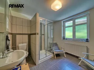 Prodej rodinného domu, Radvanice, 215 m2