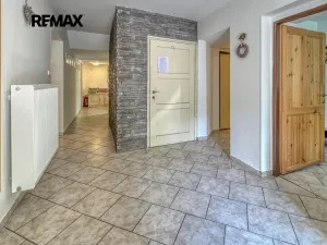 Prodej rodinného domu, Radvanice, 215 m2