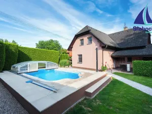 Prodej rodinného domu, Poříčany, U Koupaliště, 182 m2