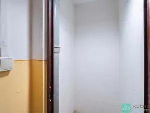 Prodej bytu 1+kk, Teplice, Prosetická, 33 m2