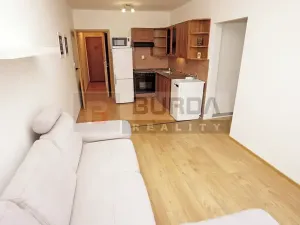 Pronájem bytu 2+kk, Praha - Troja, Hnězdenská, 36 m2