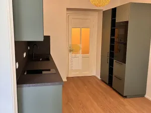 Pronájem bytu 2+kk, Praha - Žižkov, Ondříčkova, 43 m2