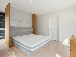 Pronájem bytu 4+kk, Praha - Karlín, Za Karlínským přístavem, 157 m2