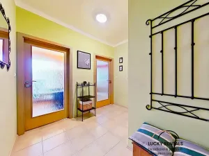 Pronájem bytu 2+kk, Praha - Uhříněves, Saturnova, 46 m2