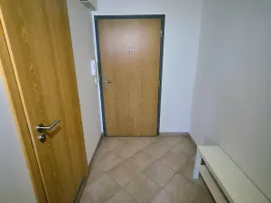 Prodej bytu 1+kk, Praha - Kyje, Sicherova, 36 m2